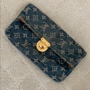 Louis Vuitton Denim Monogram pouchette